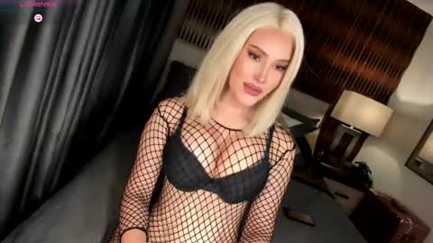 Natasha online show from 04-25-26, 03:31