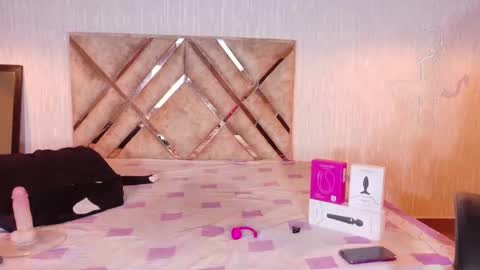 Natasha online show from 02-15-26, 09:44