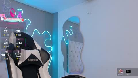 Snapshot of natasha__black chatting on 11-23-25, 07:35 Natasha online show from 11-23-25, 07:35