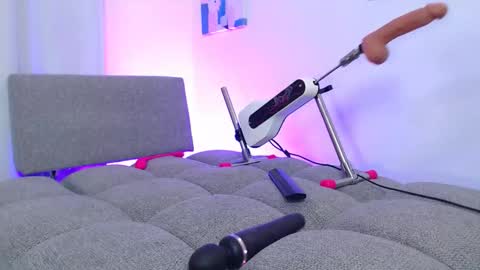 Natasha online show from 12-16-25, 02:05