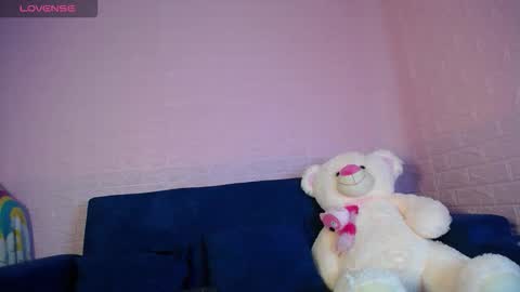 Natasha online show from 12-18-25, 03:34