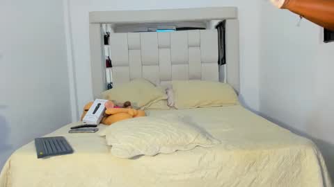 Snapshot of natasha_joyy chatting on 02-24-25, 09:31 SARA online show from 02-24-25, 09:31