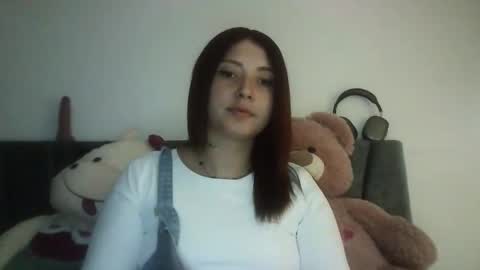 Snapshot of natasha_kein chatting on 05-10-26, 10:26 natalia online show from 05-10-26, 10:26