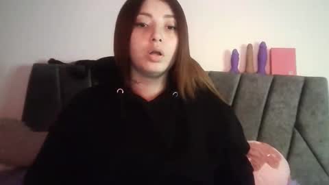 Snapshot of natasha_kein chatting on 06-04-26, 07:53 natalia online show from 06-04-26, 07:53