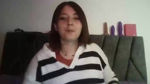 Snapshot of natasha_kein chatting on 06-05-26, 11:32 natalia online show from 06-05-26, 11:32
