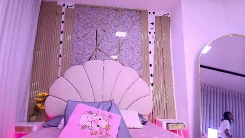 Natasha online show from 04-21-26, 07:17