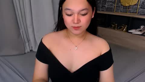 natasha_santiago5 online show from 11-14-25, 09:19