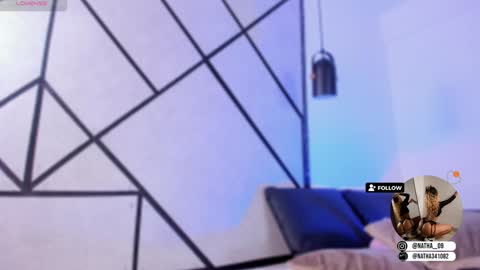 Snapshot of natasha_smith09 chatting on 12-19-24, 10:42 Natasha Smith online show from 12-19-24, 10:42