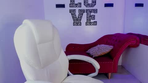 Natasha  online show from 11-15-25, 04:25