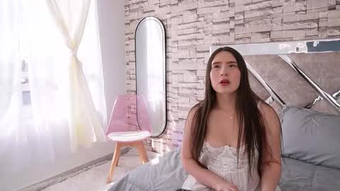 Natasha Vesper  online show from 12-03-25, 07:45