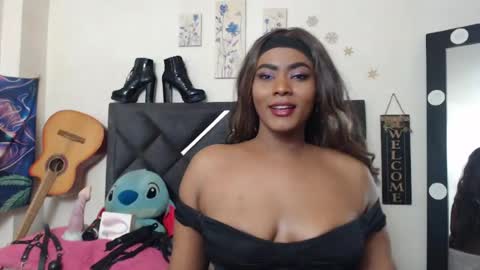 Snapshot of natashasexxy__ chatting on 06-12-26, 02:43 natashasexxy__ online show from 06-12-26, 02:43