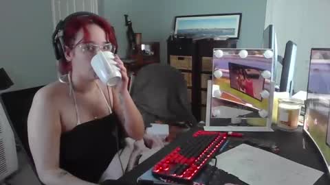 natbaby2002 online show from 04-29-26, 06:25