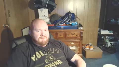 Snapshot of nate_b99 chatting on 12-19-25, 01:45 Nate online show from 12-19-25, 01:45