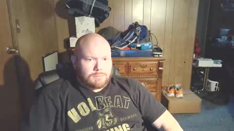 Snapshot of nate_b99 chatting on 12-21-25, 08:38 Nate online show from 12-21-25, 08:38