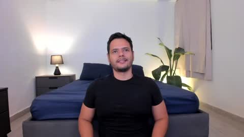 Nate Ocean online show from 08-08-26, 04:14