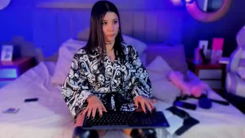 nathalia stone  online show from 03-26-26, 03:34