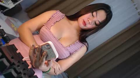 Queen Marga online show from 10-21-25, 02:40