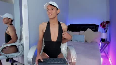 nathalie_moon_ online show from 04-09-26, 02:00