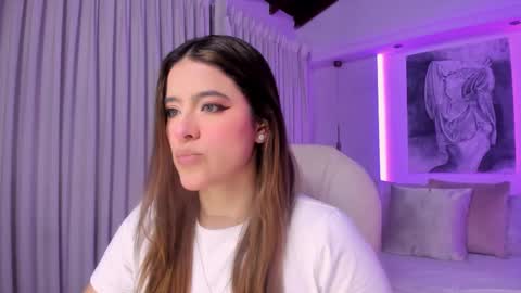 NATHALIE online show from 12-17-25, 11:05