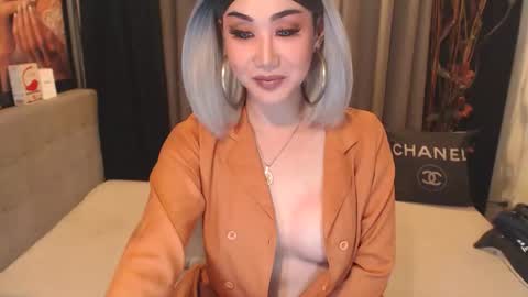 Snapshot of nathaliehuges chatting on 03-09-26, 04:16 Goddess Nathalie online show from 03-09-26, 04:16