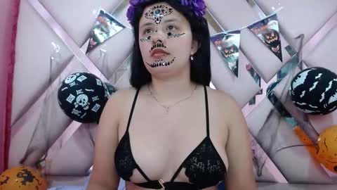 nathaly low online show from 10-31-25, 04:13