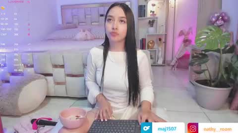 Snapshot of nathaly_star04 chatting on 09-18-25, 02:57 online show from 09-18-25, 02:57