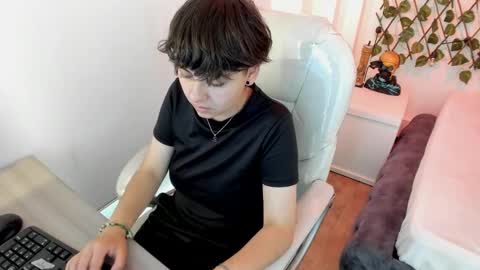 nathalyy_ds online show from 12-16-25, 07:08