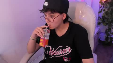 nathalyy_ds online show from 04-16-26, 09:39