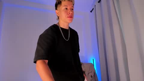 Snapshot of nathan_blake_ chatting on 11-14-25, 07:45 Nathan online show from 11-14-25, 07:45