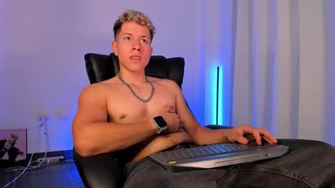 Snapshot of nathan_blake_ chatting on 11-29-25, 10:35 Nathan online show from 11-29-25, 10:35