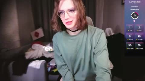 Snapshot of nathan_lucas chatting on 10-22-25, 01:17 This name is so sexy you cant pronounce it. online show from 10-22-25, 01:17