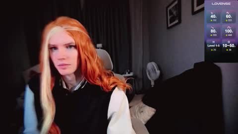 Snapshot of nathan_lucas chatting on 10-31-25, 01:17 This name is so sexy you cant pronounce it. online show from 10-31-25, 01:17