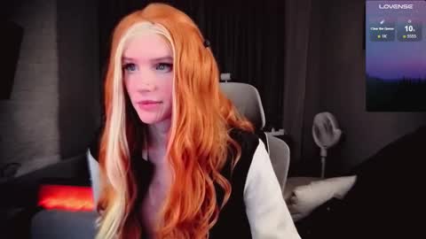 Snapshot of nathan_lucas chatting on 11-16-25, 11:54 This name is so sexy you cant pronounce it. online show from 11-16-25, 11:54