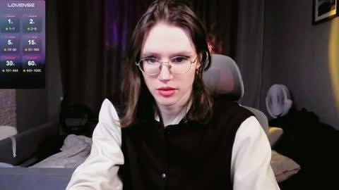 This name is so sexy you cant pronounce it. online show from 04-02-26, 11:57