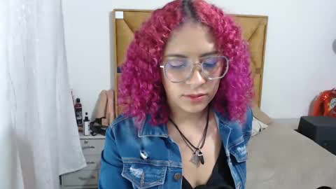 nathy_voyeur online show from 04-25-26, 04:15