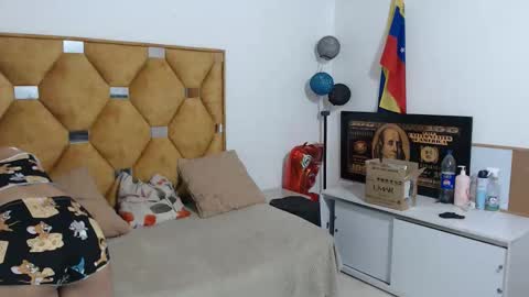 nathy_voyeur online show from 04-26-26, 03:37