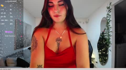 Snapshot of nati_kitty chatting on 12-18-24, 12:10 Nati kitty online show from 12-18-24, 12:10