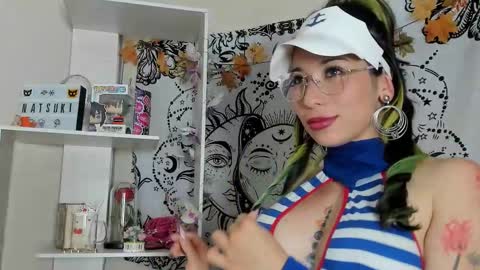 Snapshot of natsuki_09 chatting on 10-16-25, 03:40 Nat online show from 10-16-25, 03:40