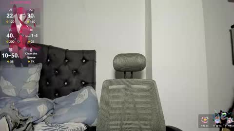 Snapshot of natt15 chatting on 02-25-25, 12:36 Natalia online show from 02-25-25, 12:36