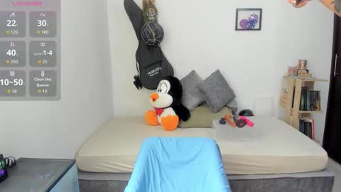 Snapshot of natt_op chatting on 10-29-25, 08:43 natt_op online show from 10-29-25, 08:43