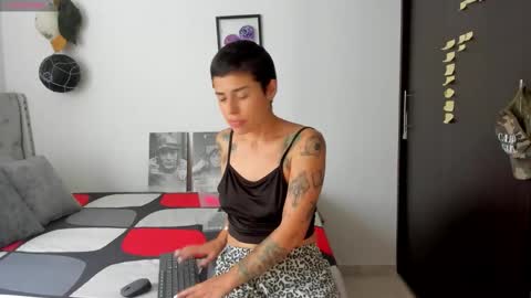 Snapshot of natt_op chatting on 11-10-25, 08:41 natt_op online show from 11-10-25, 08:41