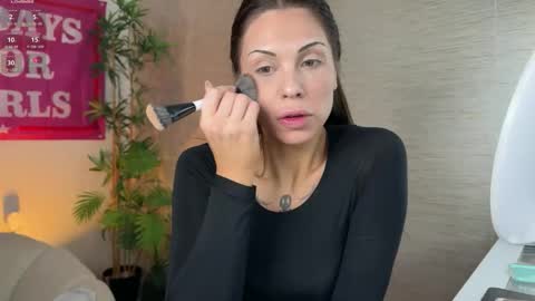 NATTY FIERROS online show from 04-28-26, 07:13