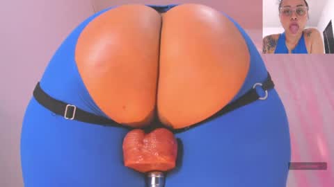 Sophia online show from 04-19-26, 01:54