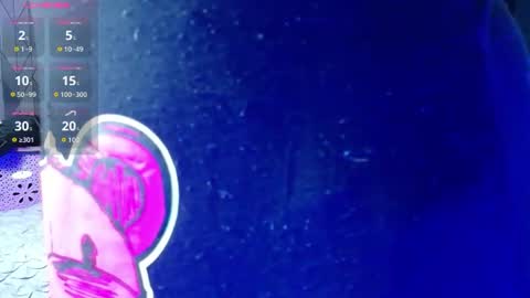 Gwen  online show from 06-25-26, 07:51