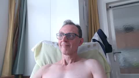 naturista25 online show from 05-27-26, 01:30