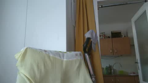 Snapshot of naturista25 chatting on 05-30-26, 05:21 naturista25 online show from 05-30-26, 05:21
