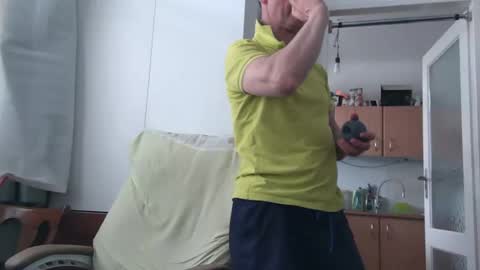 Snapshot of naturista25 chatting on 05-31-26, 12:56 naturista25 online show from 05-31-26, 12:56