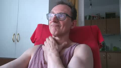 Snapshot of naturista25 chatting on 07-17-26, 06:13 naturista25 online show from 07-17-26, 06:13
