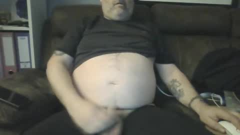 Snapshot of naturistmale45 chatting on 01-26-25, 03:47 naturistmale45 online show from 01-26-25, 03:47