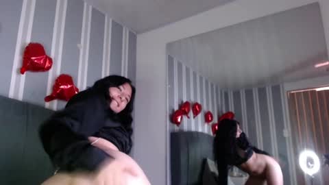 Snapshot of natuxxa chatting on 02-19-25, 05:05 natuxxa online show from 02-19-25, 05:05